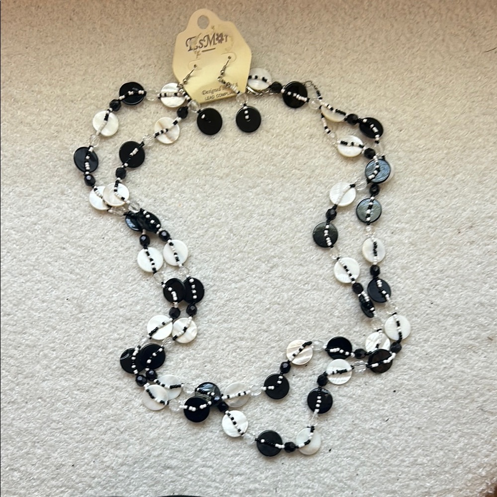 MIA Black and White Necklace Elegant Jewelry